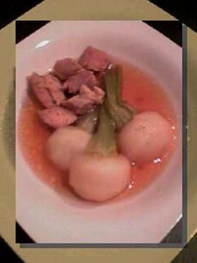 鶏とカブの煮物