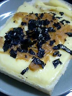 なめ茸チーズトースト