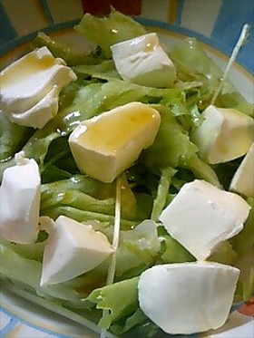 レタスとクリームチーズのサラダ
