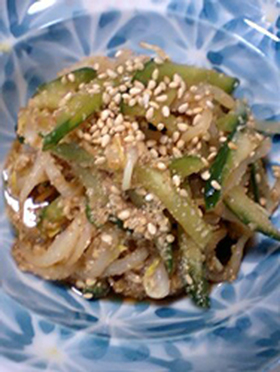 もやしとキュウリのたっぷり胡麻ナムル