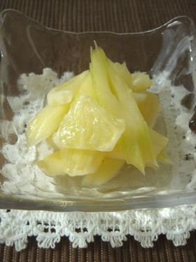 簡単♪セロリのレモン漬け