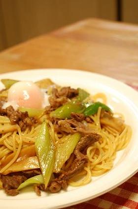 簡単♥牛肉の甘辛すき焼き風パスタ