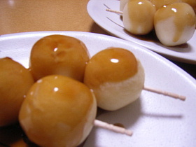 豆腐入りみたらし団子