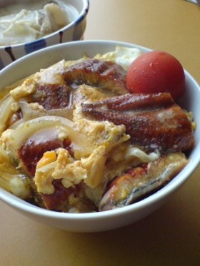 ふわふわ卵のうな玉丼