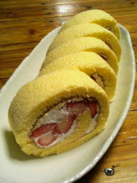 激ウマ簡単☆いちごロールケーキ