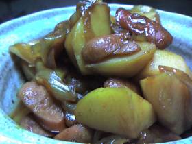ジャガイモとウインナーのカレー肉じゃが