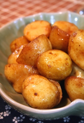 ほっこり旨い(✿>‿<ฺ)新じゃがの煮物
