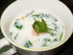 たらことほうれん草のいい香りスープ