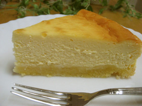 ミキサーで簡単♡ベイクドチーズケーキ