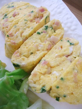 ✿朝食に♪べーこんちーずオムレツ