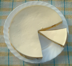 レモンの香りいっぱいレアチーズケーキ