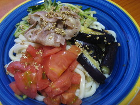 野菜が美味しい。冷やし麺。