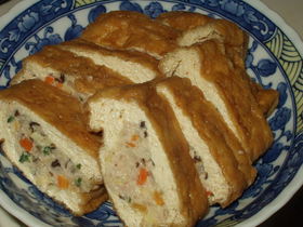 麺つゆで簡単☆油揚げの肉詰め煮