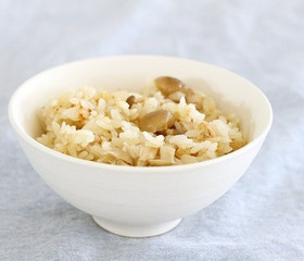 しめじとツナ缶丸ごと炊き込みご飯
