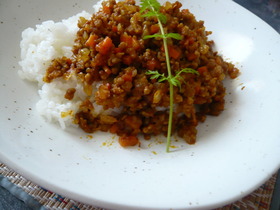☆玉ねぎたっぷり♪簡単ドライカレー☆