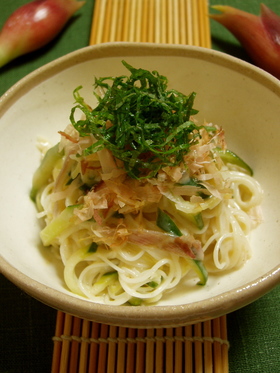 柚子胡椒ダレの素麺