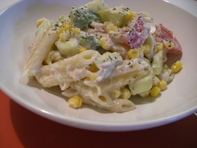 サワークリームと野菜の冷製パスタ