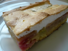 ドイツのルバーブケーキ*甘酸フルーツで♪