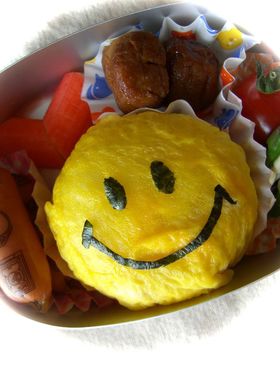 スマイルくんおにぎり☆（キャラ弁）
