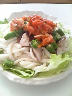 ピリ辛★キムチのサラダうどん♫