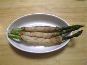 ロングアスパラ肉巻き