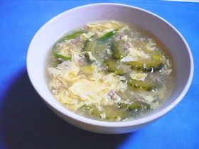 ゴーヤ入り中華スープ