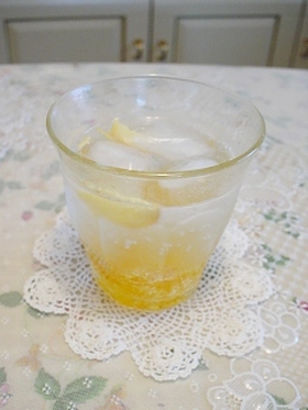 シュワシュワさわやか☆ゆず茶ソーダ
