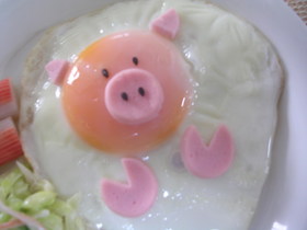 かわいい♡ブタさんの目玉焼き♡