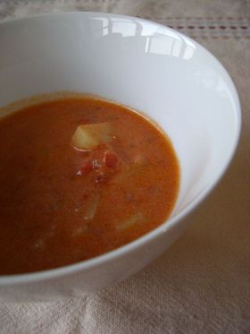 じゃがいも入りトマトミルクスープ
