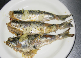 丸ごと食べられる　いわしの香草焼き
