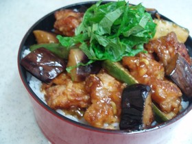 １０分で作る手抜き弁当★油淋ソース丼