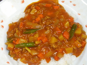 市販のルーを使わない挽肉カレー