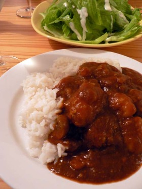 牛すね肉のトマトシチュー