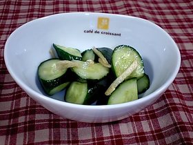 簡単♪きゅうりの昆布茶漬け