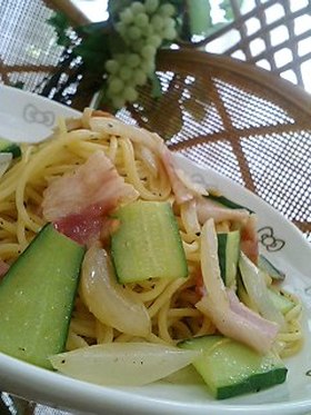 きゅうりとベーコンの和風スパ☆