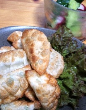 ビールと♡♡枝豆チー揚げ餃子