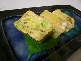 枝豆の食感を楽しむ☆彩りダシ巻き