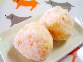 鮭チーおにぎり♪