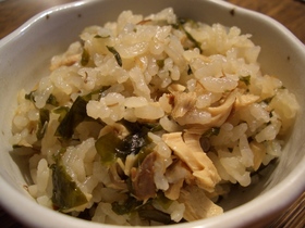 ツナとわかめの炊き込みご飯