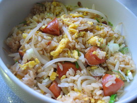 大葉ニンニク醤油でもやしチャーハン♪