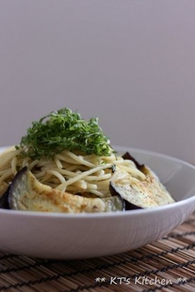 **なすとシソ味噌マヨのスパゲティ**