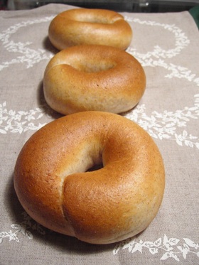 HoneyWholeWheatBagel