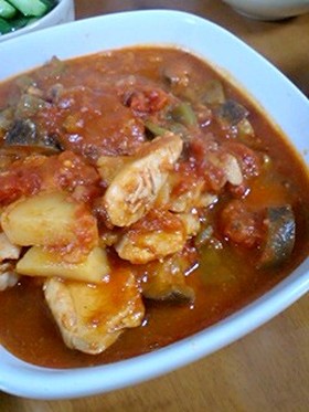 鶏と夏野菜のトマト煮