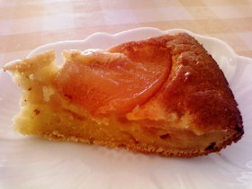 桃のしっとりケーキ