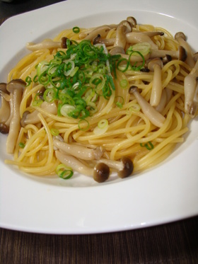 しめじとねぎのバターゆずポン