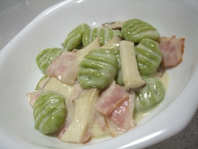 お手軽チーズソースで☆青汁ニョッキ♪