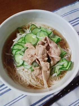 豚肉と胡瓜の冷汁そうめん