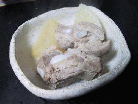 スペアリブと大根のおでん風煮