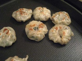 にら饅頭