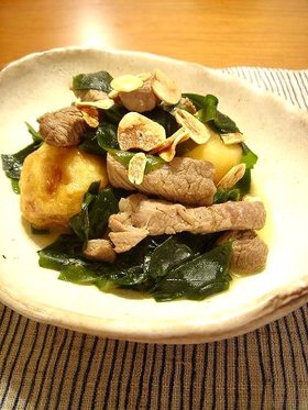牛ステーキ肉とわかめの極旨☆バター醤油